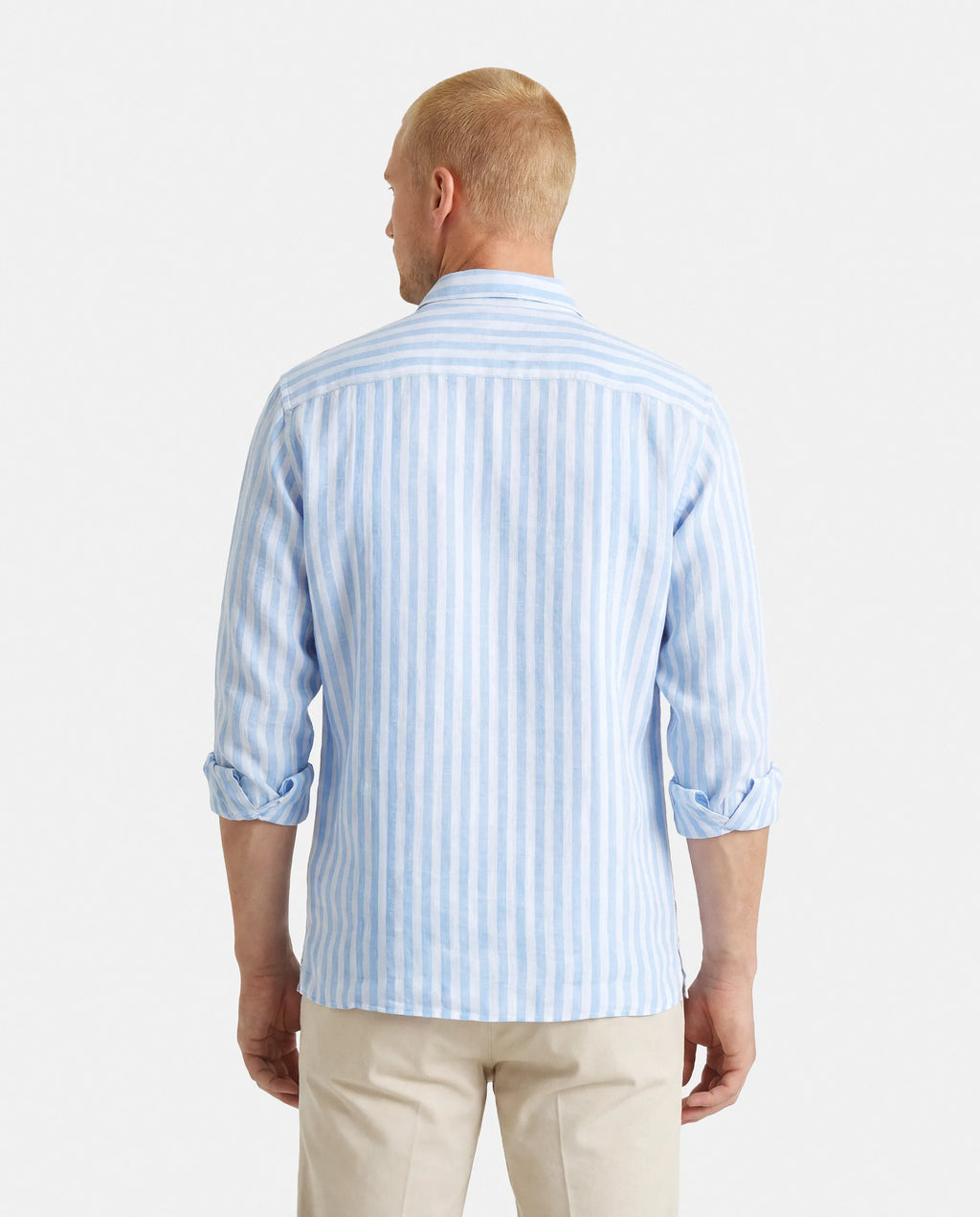 226_104164026l52_000162_7.webp