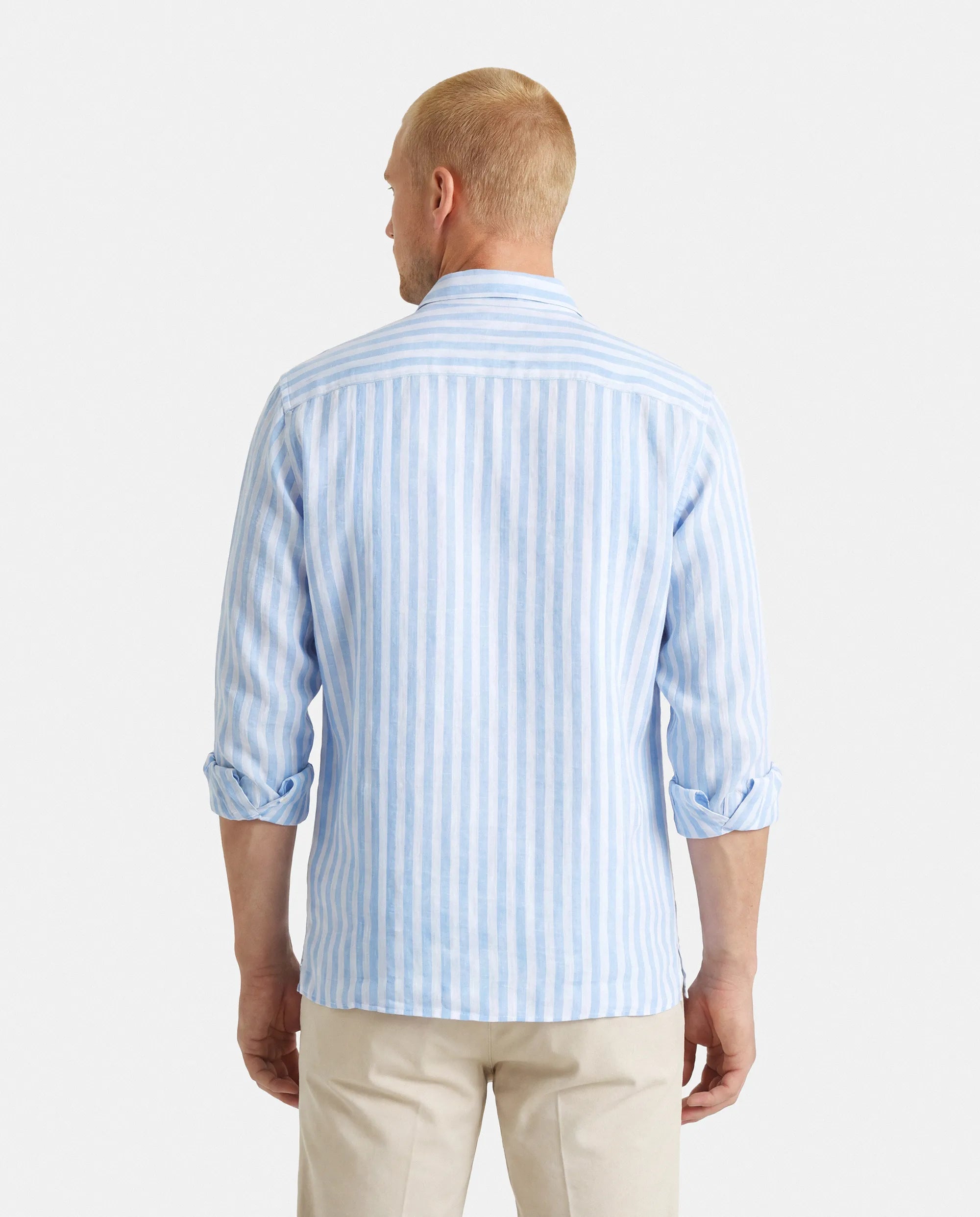 226_104164026l52_000162_7.webp