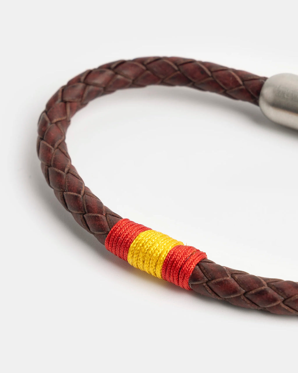 226_902438326000_000058_3.webp