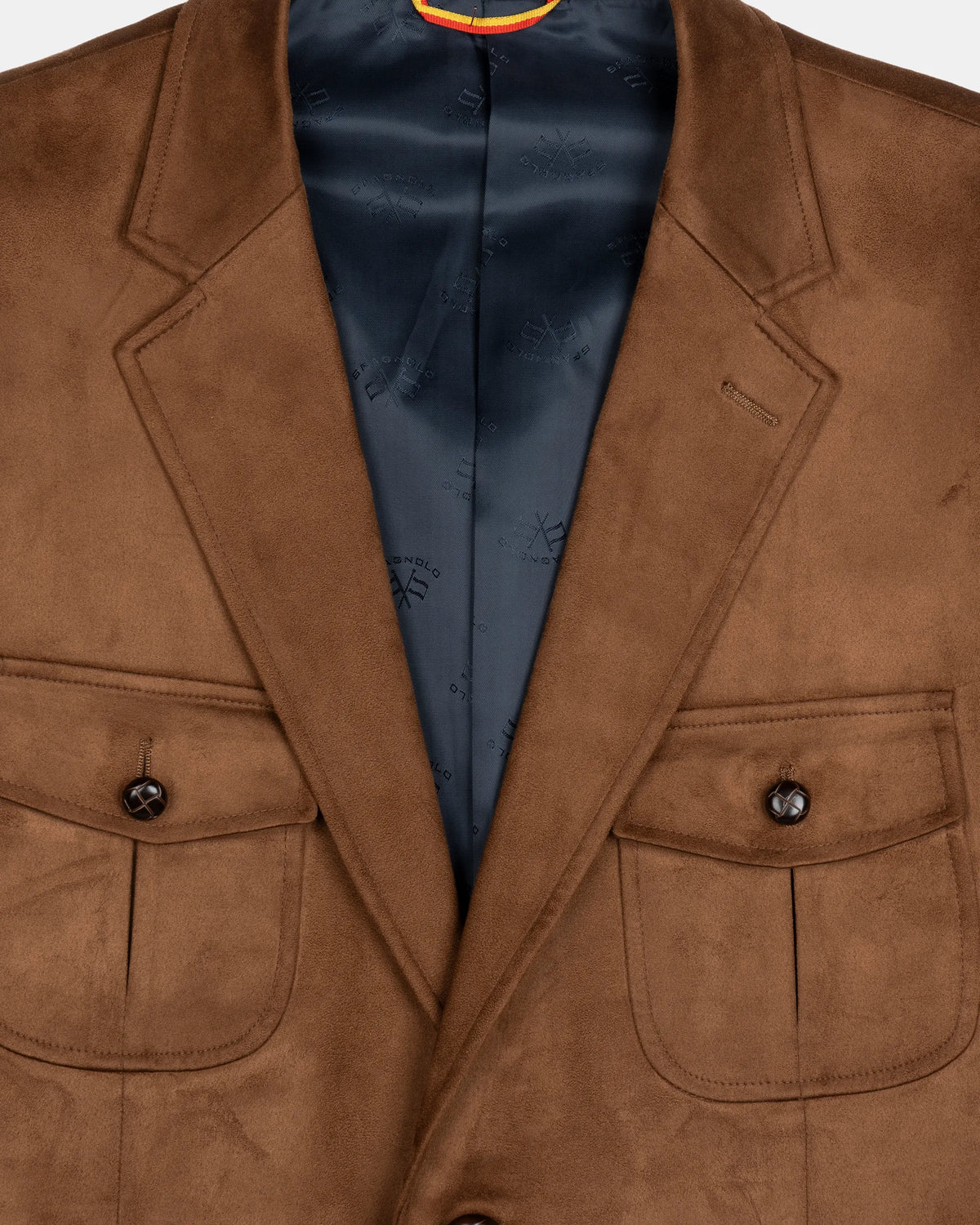 426_242463545u37_000086_6.webp