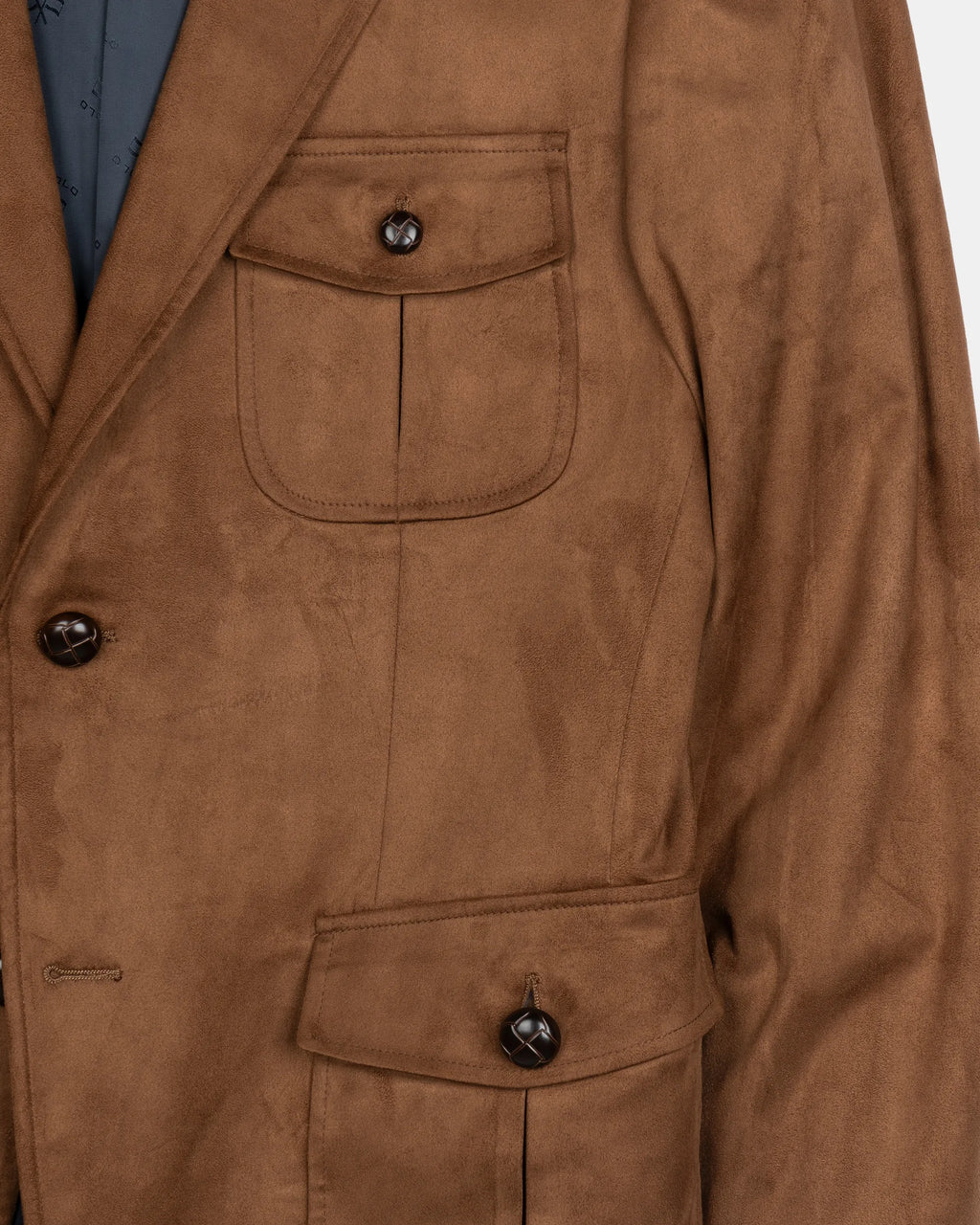 426_242463545u37_000086_7.webp