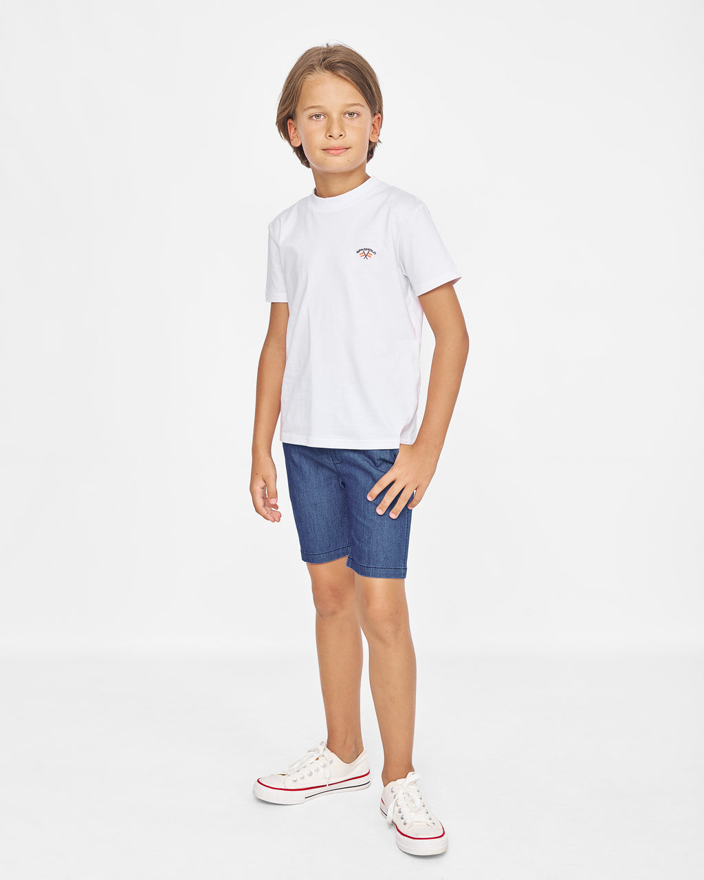CONJUNTO CAMISETA Y BERMUDA NIÑO BLANCO y AZULINA