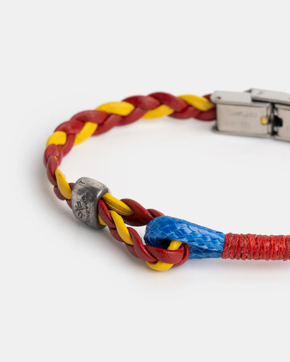 77_904346443000_655535_6.webp
